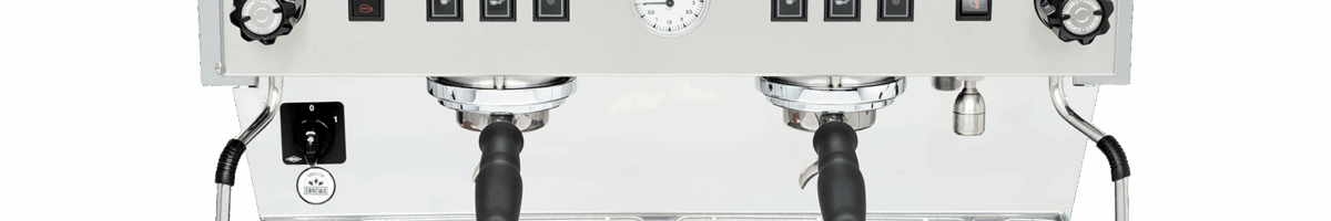 ماكينة La Marzocco Linea Classic S 2 Group لتحضير الإسبريسو – تصميم كلاسيكي وأداء احترافي للكافيهات في السعودية