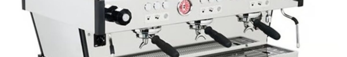 ماكينة إسبريسو La Marzocco Linea PB 3 Group Matt White بتصميم أنيق للمقاهي في السعودية